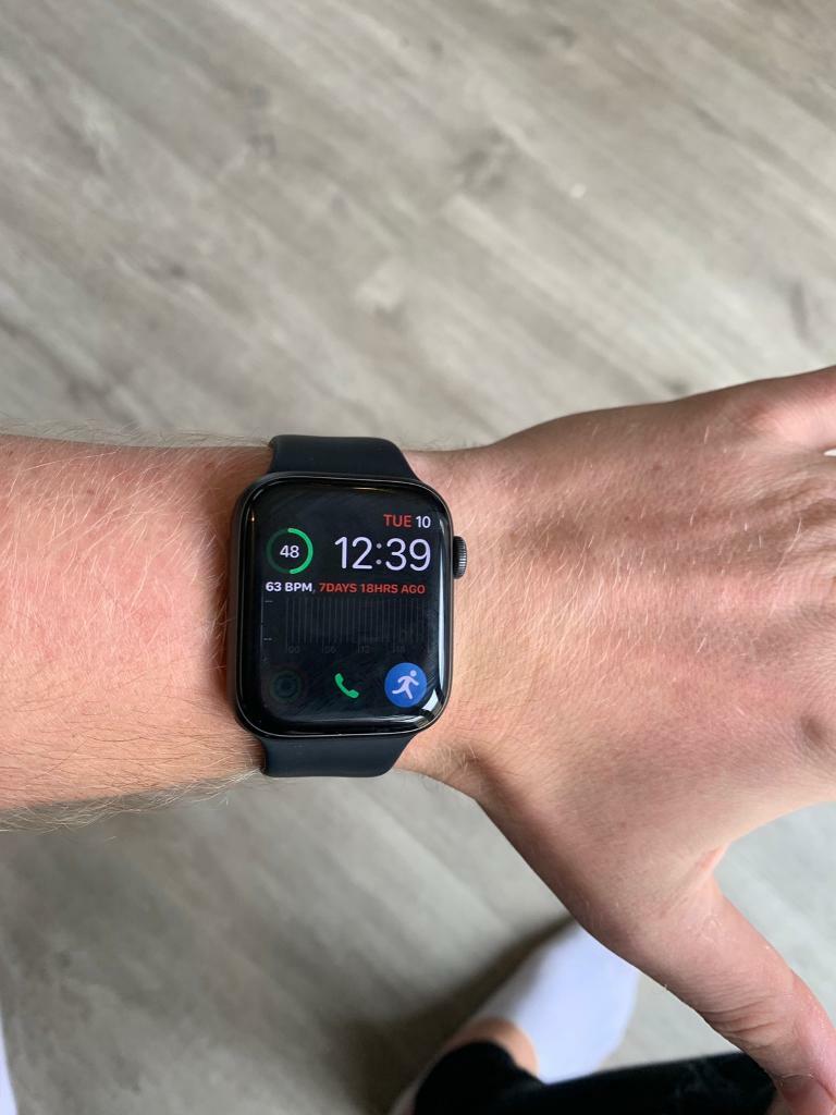 apple watch series 4 gumtree